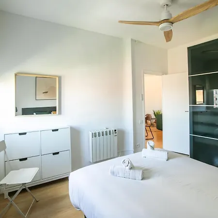 Апартаменты 72grvcc1066- Near Sagrada Familia