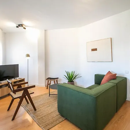 72grvcc1066- Near Sagrada Familia Барселона