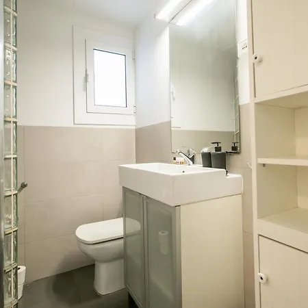 72grvcc1066- Near Sagrada Familia *